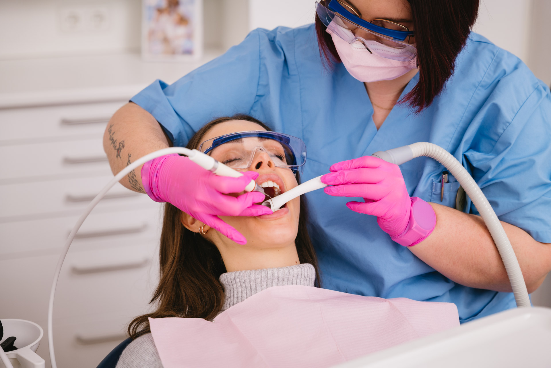 Zahnreinigung in Zahnarztpraxis Dr. Köberl